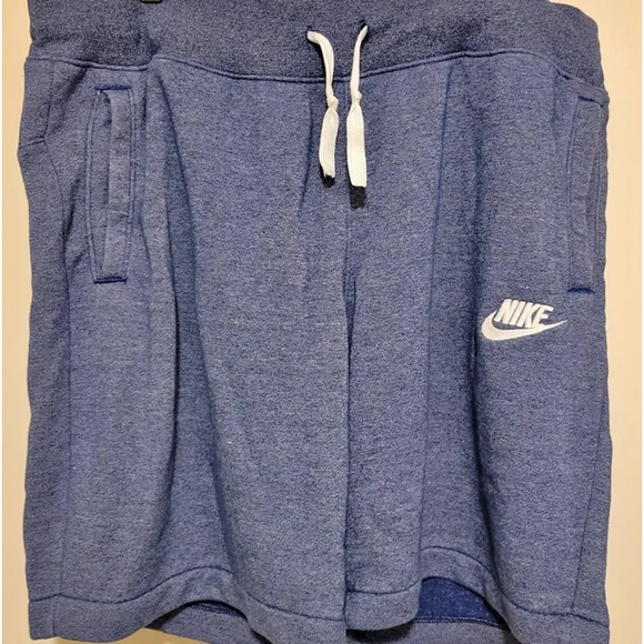 Nike lounge shorts - Picture 1 of 3